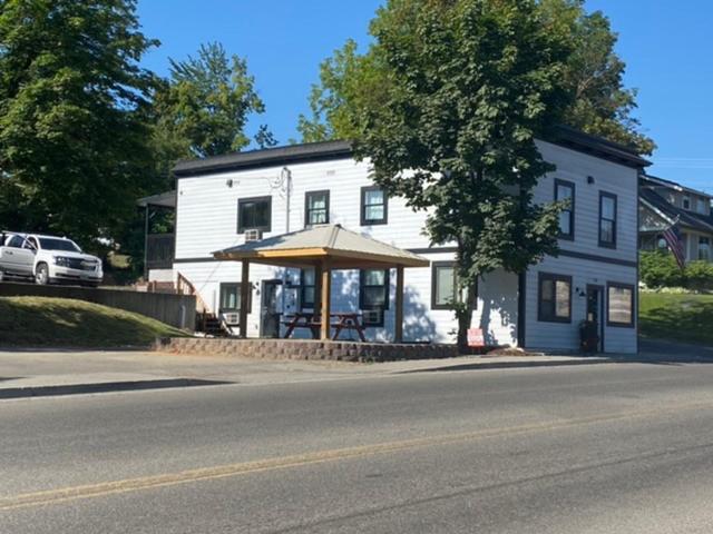 The St Maries Inn Saint Maries Bagian luar foto